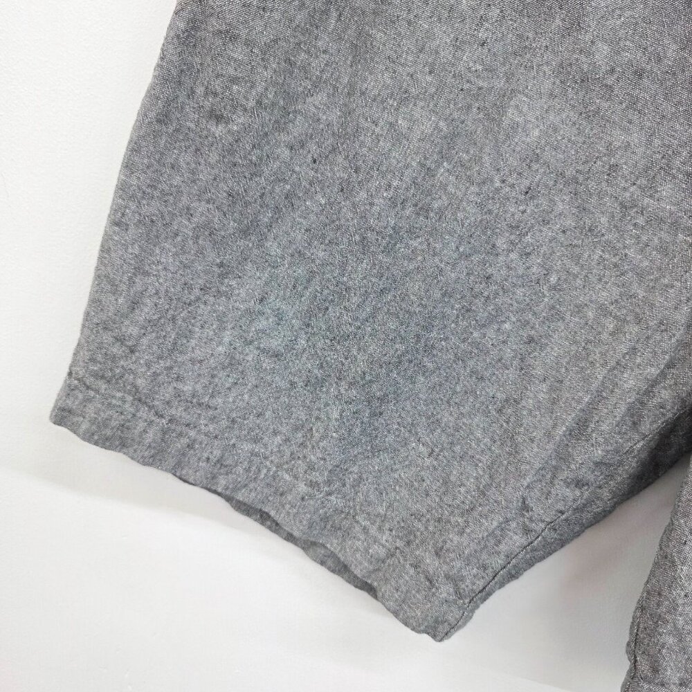 Old Navy Men's Charcoal Flat Front Shorts - Picture 4 of 13